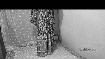 सिल्क साड़ी में पलंग तोड़ चुदाई जबरदस्त लंड पर बैठ कर हार्ड चुदाई पार्ट 1