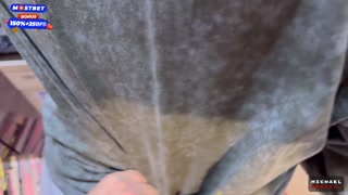 The flatmate-girl doesn't mind periodic fucking in the kitchen and get cum in her mouth and pigtails