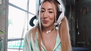 Hot blondie forgets to turn her camera off before sex