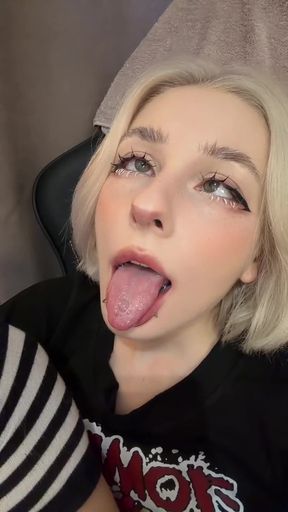 Adorable girl drools while enjoying her ahegao moment