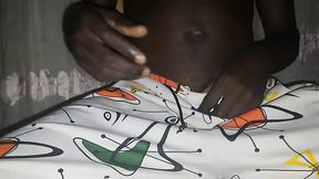 Sexy black guy jerks off his bbc