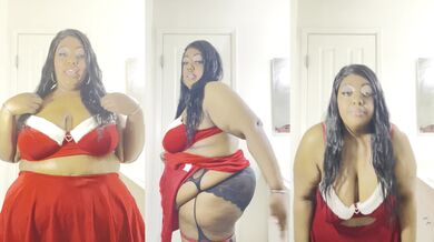 Ebony BBW Chloie’s phat ass clapping with Santa hot cum wishes this Christmas