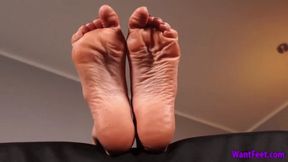 Wrinkled Big Soles - HD MP4