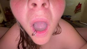 Hot Horny MILF Wife Begs to Suck Dicks Taking Full Mouth Creampie & Swallowing