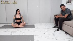 I Leave Yoga Only to Fuck After Seeing My Dick