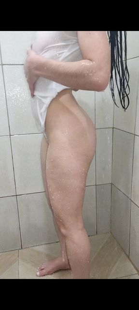 lieny all wet