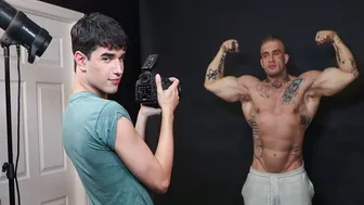 Cute twink seduces a muscular tattooed hunk for a wild bareback session