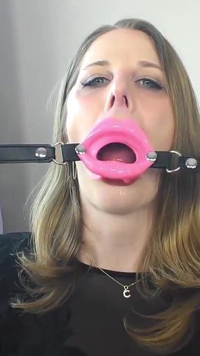Cassie's BDSM Gag Try on and Talk