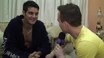 #TBTPapoMix - De pau duro, Yuri Ga&uacute_cho mostra toda ousadia em um bate papo especial - Exibido em Maio de 2010 - Parte 3 - Instagram: @TVPapoMix