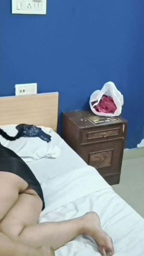 Mene or Meri Sali Ne Hotal Me Romantic Sex Kiya Voice Awaz Hindi