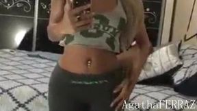 quero ser sua deusa, agatha ferraz, de corpo e alma e sempre peladinha