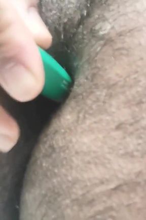 Indian Teen Puts Sharpie's up Ass