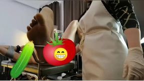 #623 FRESH TOMATO & ZUCCHINI DIRTY ASS FUCK ++++ EIN GEMUESEFICK MACHT DICH FIT UND HÄLT DICH GESUND ( FULL HD - MP4 )