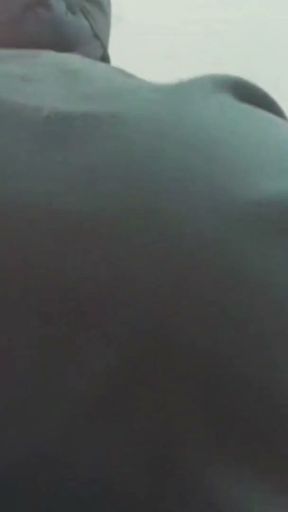 Arabian twerking   Clip 1