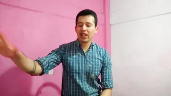 Barber gives blowjob and hardcore fuck to customer with big dick