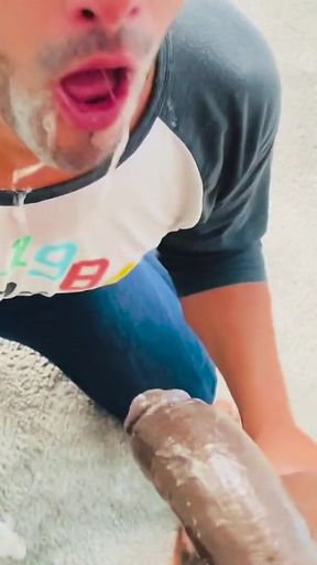 Afroblackxxx Gives Merciless Oral to Deepthroatxxxxl