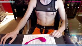 Snauwflake is having fun on chaturbate - Part 1