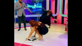 Rica venida a nombre de ti mamasita