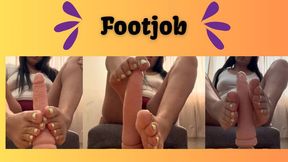 FOOTJOB AND WAILING