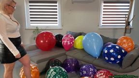 miss Tatjana pops your balloons while Blow2Pop a magenta TT17