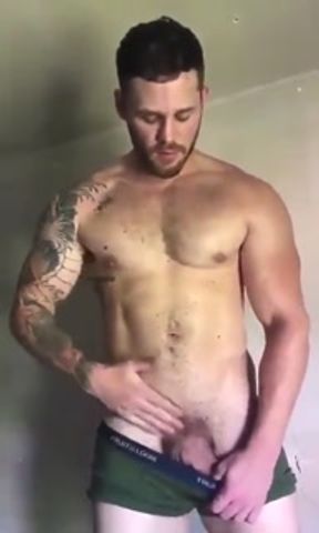 Matthew Camp nude flexing and jerking