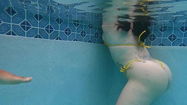 FINNYSPLAYHOUSE - Big Booty Step Sister Davina Winter Gets Fucked in Pool while Parents Are Away