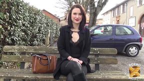 alice, coquine sexy, veut une baise hard avec son collegue