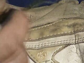 Destroy and cum my nike air max classic olympia