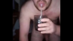 Shock content! A gay man from Russia eats his own fresh cum! His cum is in his mouth!