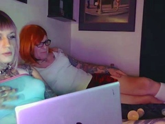 Amateur shemale tranny facialized after a blowjob