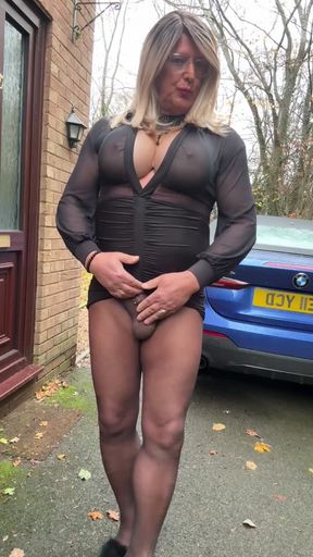 Sexy Crossdresser kellycd2022 in black sexy seamless pantyhose black dress and mules on a cold morni