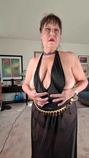 Masturbating My Hairy Pussy with My Favorite Dildo