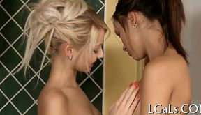 Lusty Lipstick Lesbians Go Wild!