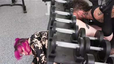 It's So Fucking Silly Yet Hot As Fuck!