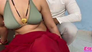 Desi Salesman Convience  sister-in-law by showing her the whitening cream and then fucked her