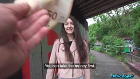 University girls always need money & I'm always lustful! - Alisa Horakova