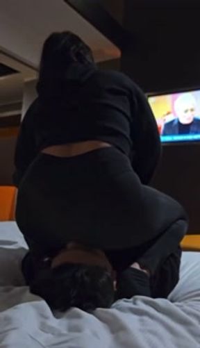 Facesitting in black legging