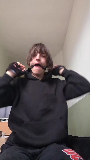 gasmask breathplay with diffrent gags