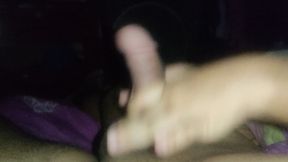me gusta darle una rica paja pequenas manos a mi padrastro en las noches, es muy rico masturbarlo, me gusta tocar su verga / abneyzimmer / leandrozimmer