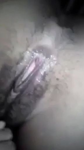 Desi bhabi Tina Mustibution Fingering Nude part 1