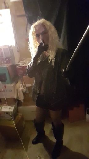 Jennifer Lee CD smoking leather selfie