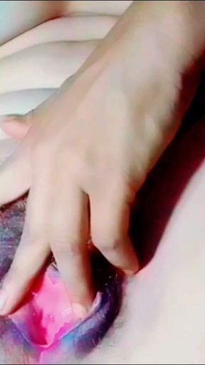 Today, it seems like Lavenya ji's pussy is dripping with water tap-tap.   Clip 1