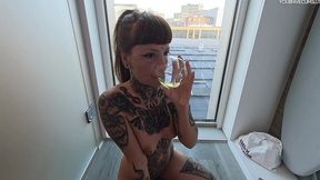 pee desperation and drinking in amsterdam