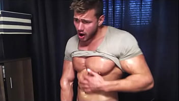 SEXY SCOOP NECK