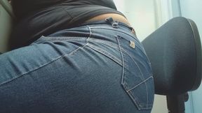 The fat cashier secretly farts at work