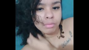 POV: BRINCANDO COM A BUCETA GRANDE E GULOSA PELUDINHA ATE QUE ELA FIQUE MOLHADA O SUFICIENTE PARA QUE EU POSSA DAR