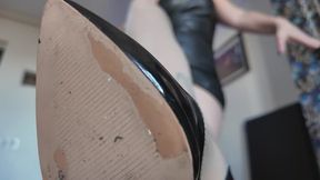 Legs that enchant, calves that punish