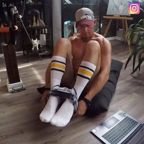 KinkyChrisX jerking off in white knee socks - full clip uncut - 4K