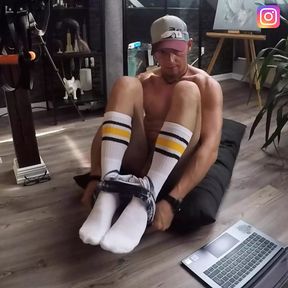 KinkyChrisX jerking off in white knee socks - full clip uncut - 4K