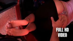Footjob in my friend garage! (FULL HD VIDEO)